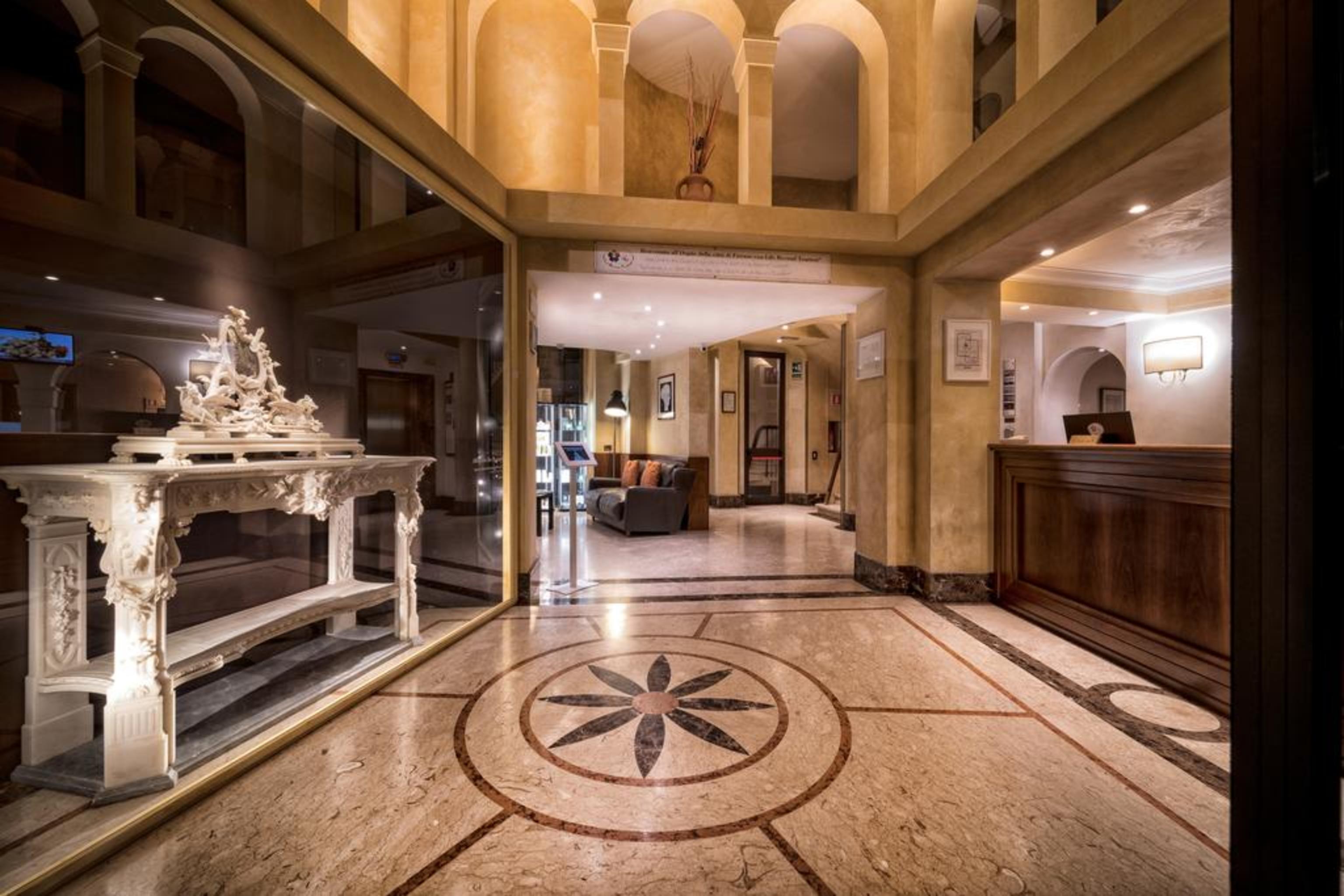 B&B Hotel Firenze Pitti Palace al Ponte Vecchio Esterno foto