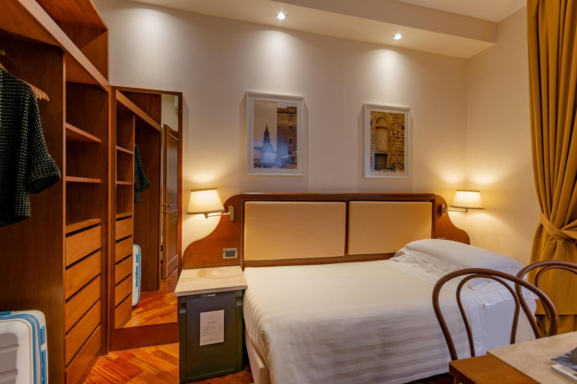 B&B Hotel Firenze Pitti Palace al Ponte Vecchio Esterno foto